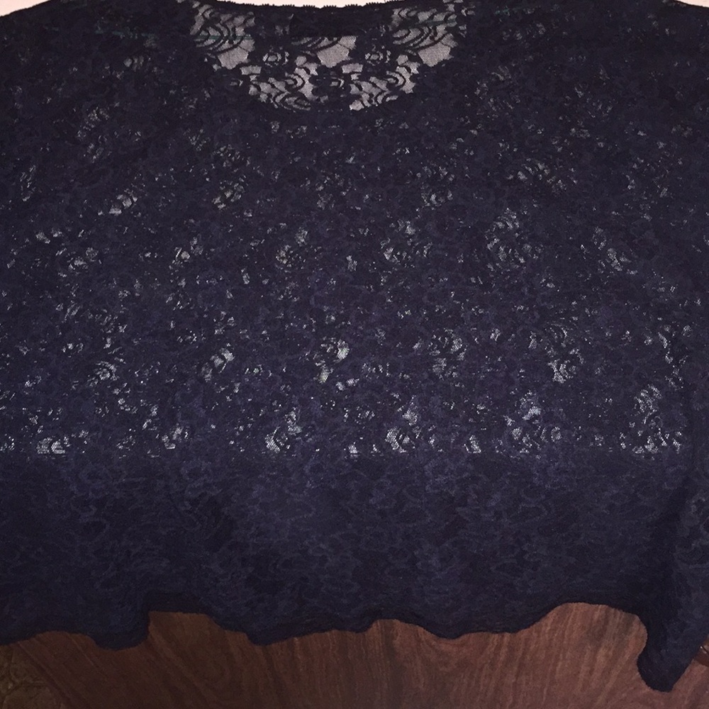 Lace shell - Picture 4 of 4